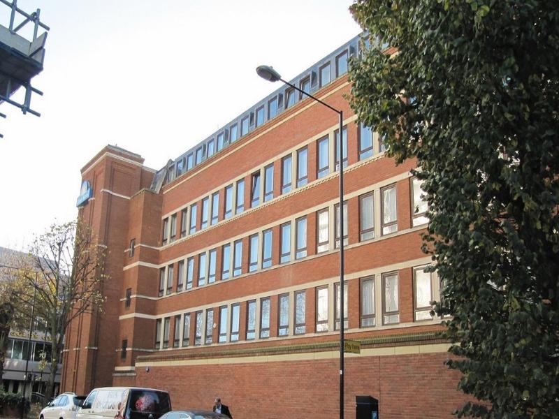 Ramada Hounslow - Heathrow East Экстерьер фото