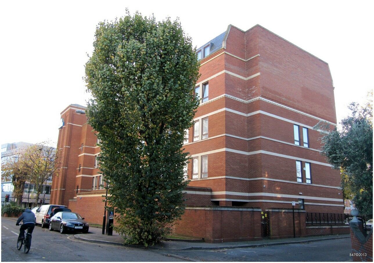 Ramada Hounslow - Heathrow East Экстерьер фото